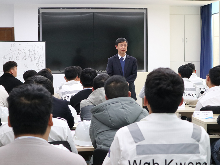张晓曦船长.jpg